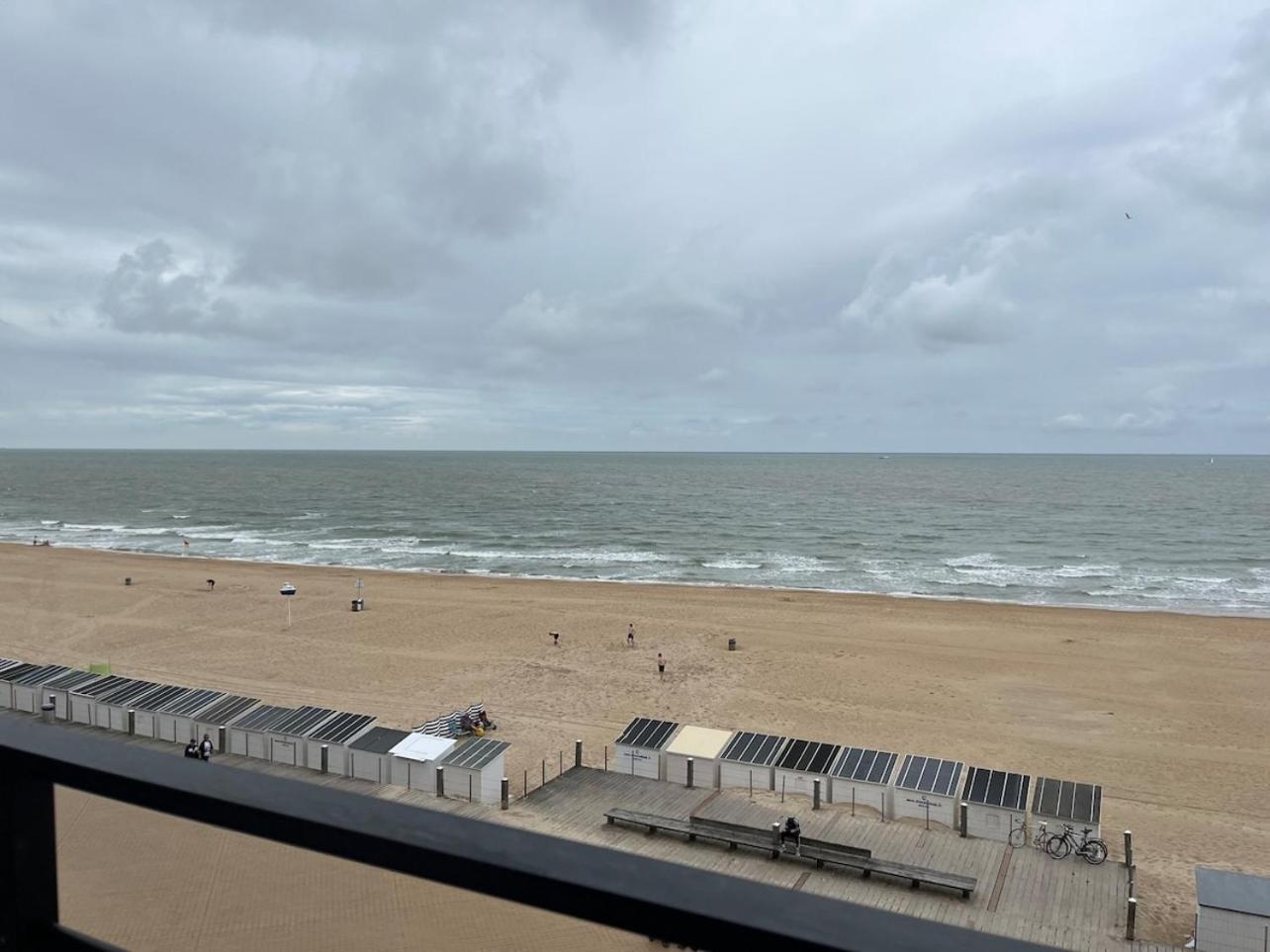 Bright Apartment With Sea View Oostende Exterior foto